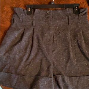 Cute high waisted shorts.